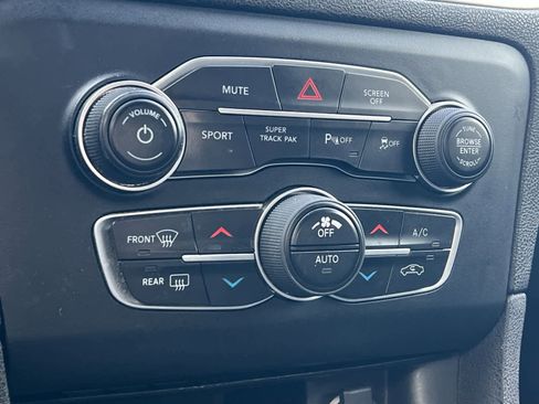 Used 2019 Dodge Charger GT image 19