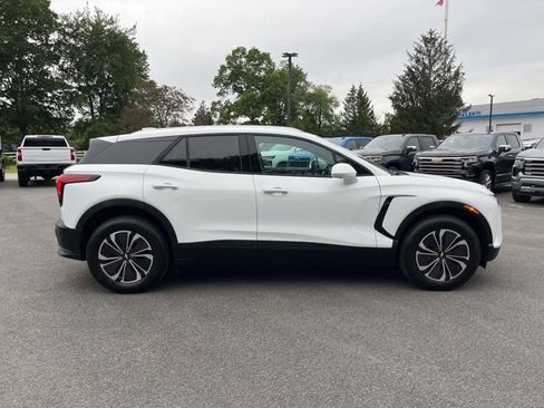 New 2025 Chevrolet Blazer EV LT w/ Super Cruise Package AWD/4WD image 5