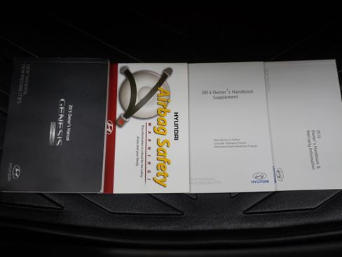 Used 2013 Hyundai Genesis 2.0T RWD image 19