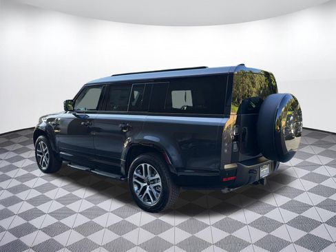 New 2026 Land Rover Defender 130 X-Dynamic SE AWD/4WD image 3