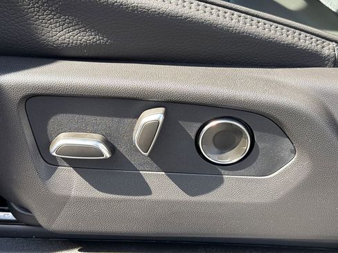 New 2026 GMC Yukon XL Denali w/ Denali Reserve Package image 18