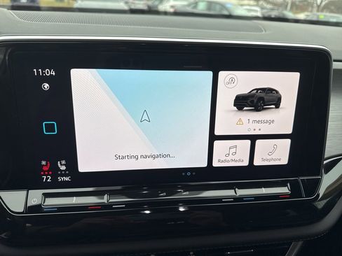 Certified 2025 Volkswagen Atlas Cross Sport SE image 16