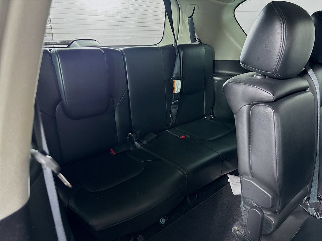 Used 2023 Nissan Armada SL RWD image 20