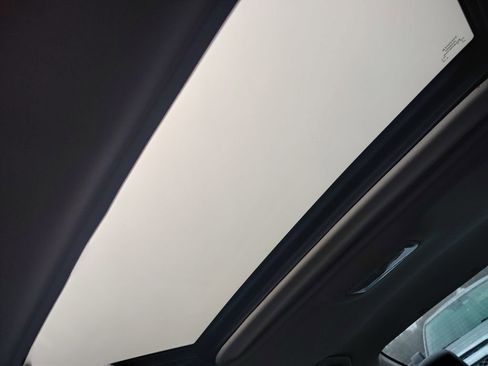 Used 2016 Toyota Corolla L image 7