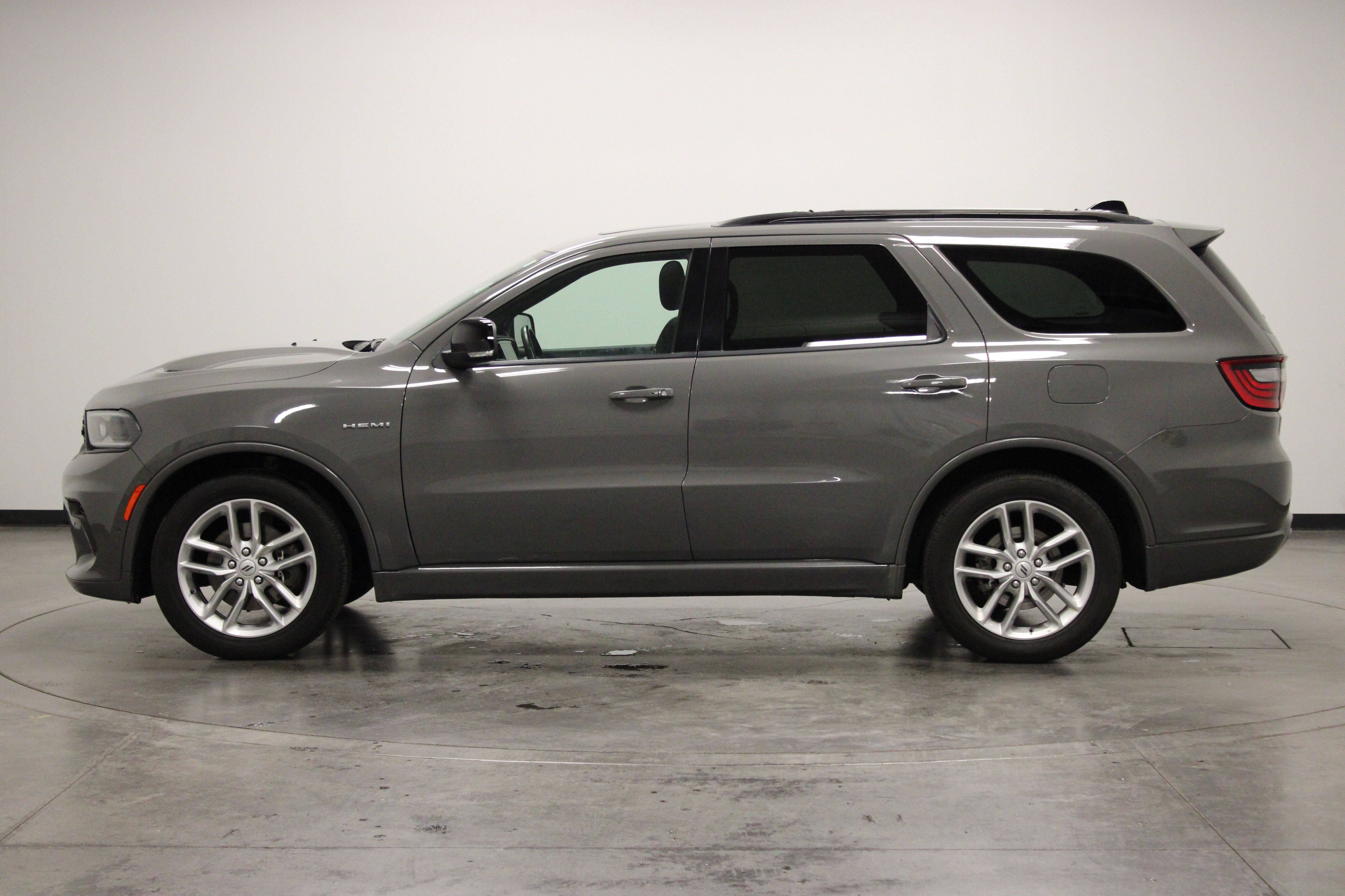 Used 2025 Dodge Durango R/T AWD/4WD image 5
