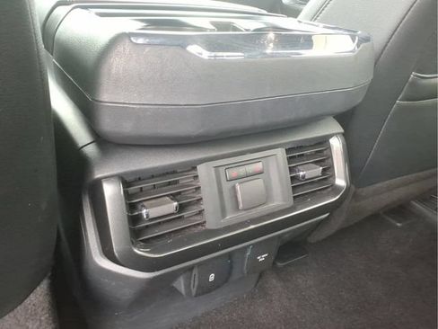 Used 2021 Ford F150 Lariat w/ Equipment Group 502A High AWD/4WD image 13