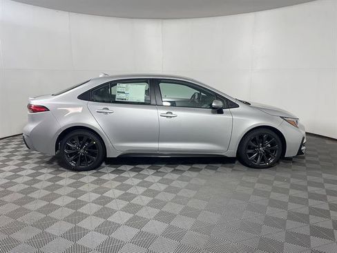 New 2026 Toyota Corolla SE FWD image 8