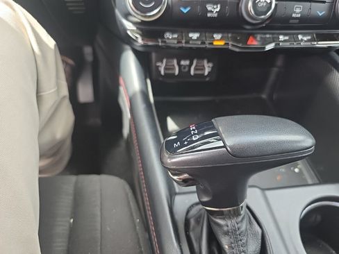 Used 2023 Dodge Durango GT RWD image 18