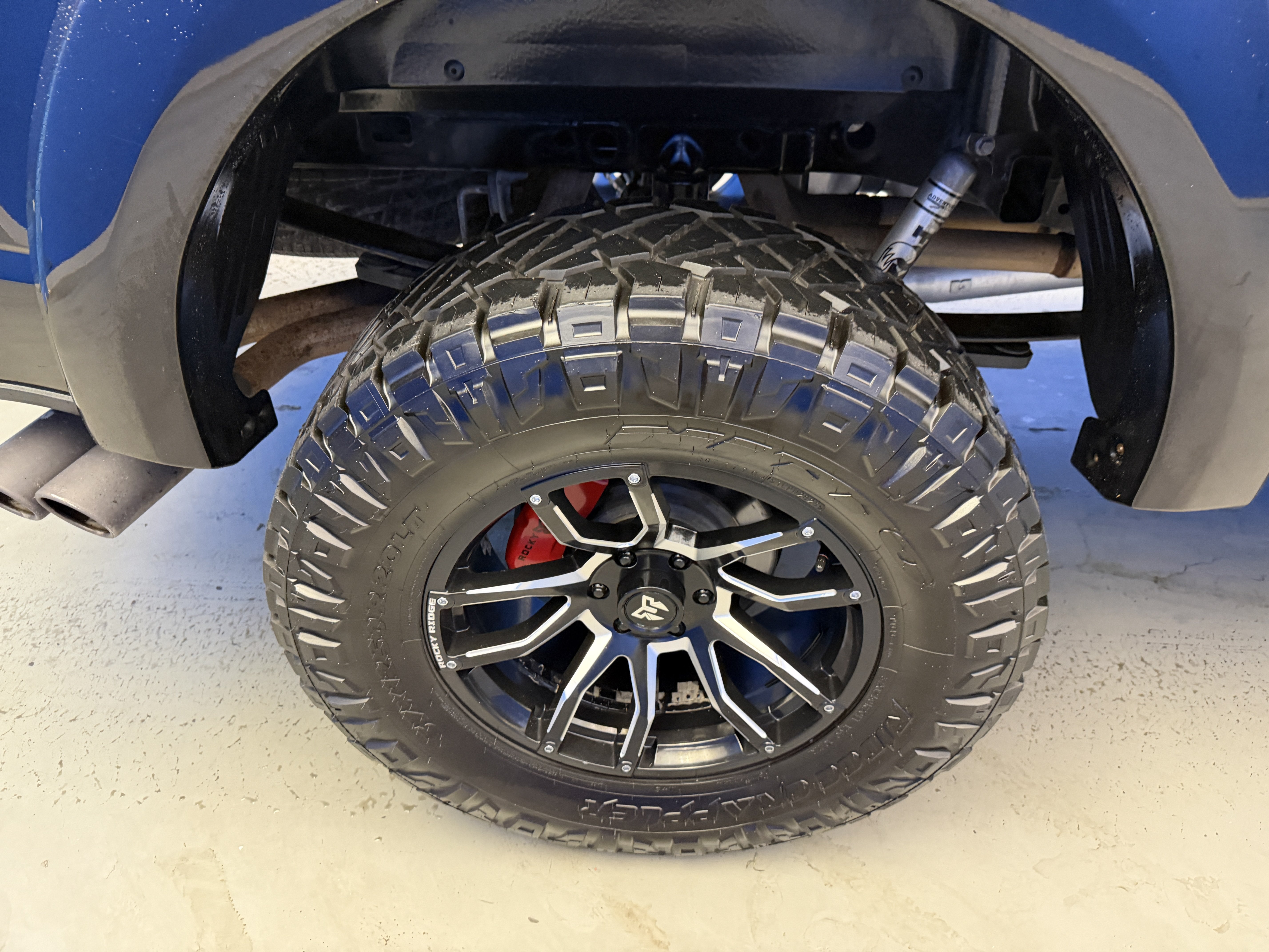 Used 2022 Ford F150 Lariat w/ Equipment Group 502A High AWD/4WD image 8