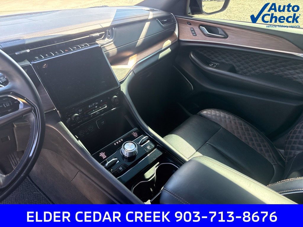 Used 2025 Jeep Grand Cherokee Summit w/ Obsidian Package AWD/4WD image 13