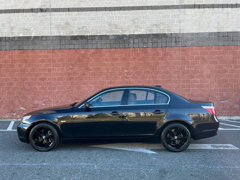 Used 2007 BMW 525xi Sedan image 4