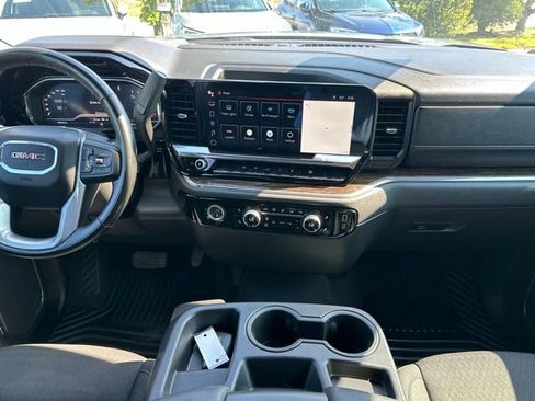 Used 2024 GMC Sierra 1500 Elevation AWD/4WD image 11