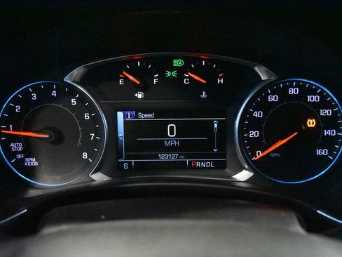 Used 2018 Chevrolet Equinox Premier image 19