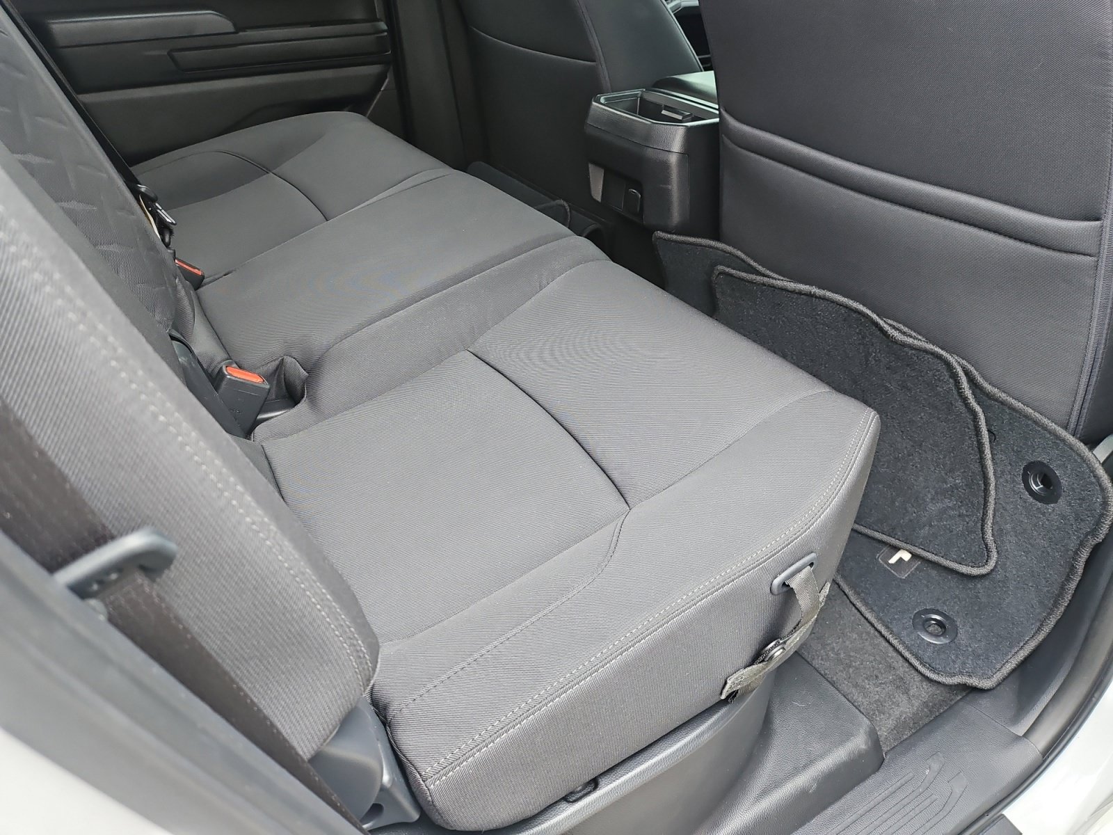 Used 2025 Toyota Tacoma SR5 RWD image 32