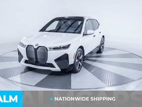 Used 2023 BMW iX xDrive50 w/ Premium Package AWD/4WD image 2