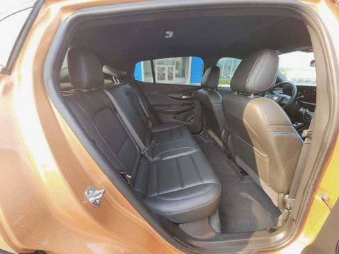 Used 2024 Buick Envista Sport Touring w/ Convenience I Package FWD image 16
