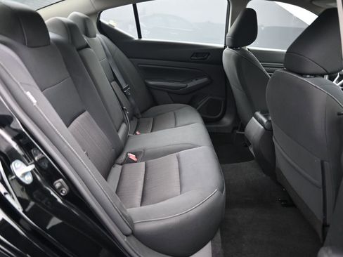 Used 2024 Nissan Altima 2.5 SV image 26