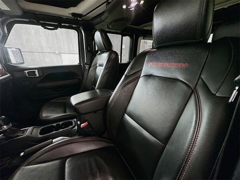 Used 2019 Jeep Wrangler Unlimited Rubicon w/ Dual Top Group image 21