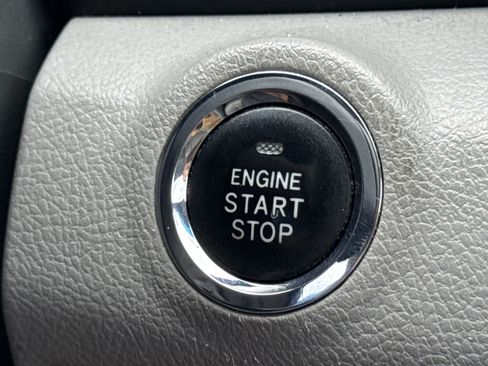 Used 2007 Toyota Camry V6 FWD image 17