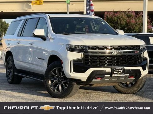 Used 2022 Chevrolet Suburban Z71 AWD/4WD image 2