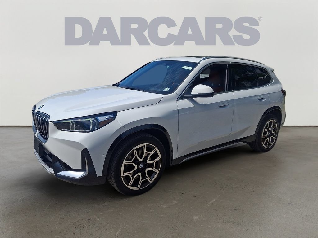Used 2025 BMW X1 xDrive28i w/ Convenience Package AWD/4WD image 3
