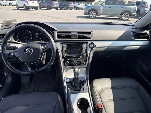 Used 2019 Volkswagen Passat 2.0T Wolfsburg FWD image 15