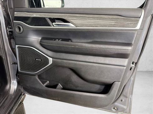 Used 2022 Jeep Wagoneer Series II AWD/4WD image 15