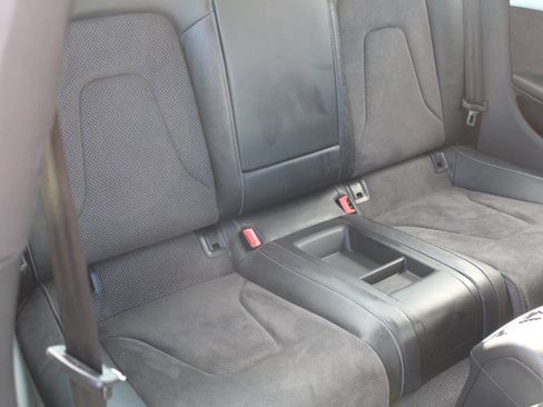 Used 2010 Audi A5 3.2 Prestige image 6