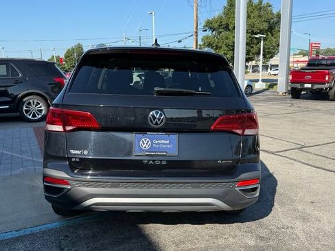 Used 2024 Volkswagen Taos SE FWD image 5