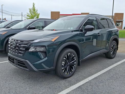 New 2026 Nissan Rogue SV AWD/4WD image 3