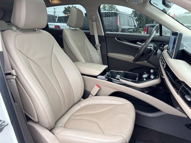 Used 2022 Lincoln Nautilus Reserve w/ Equipment Group 201A AWD/4WD image 30
