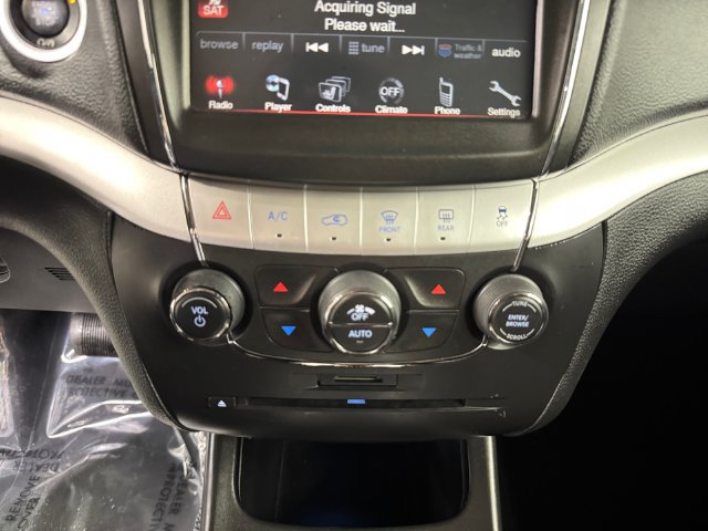 Used 2018 Dodge Journey GT w/ Driver Convenience Group FWD image 3
