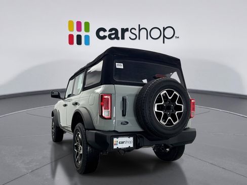 Used 2022 Ford Bronco BASE image 3