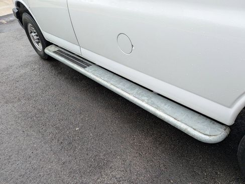 Used 2024 GMC Savana 2500 w/ Driver Convenience Package image 24