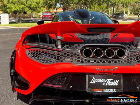 Used 2021 McLaren 765LT RWD image 45