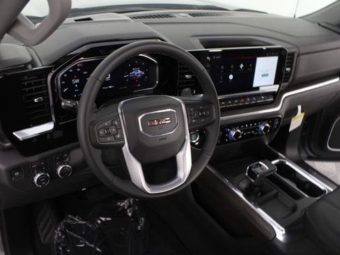 New 2026 GMC Sierra 1500 SLT image 9