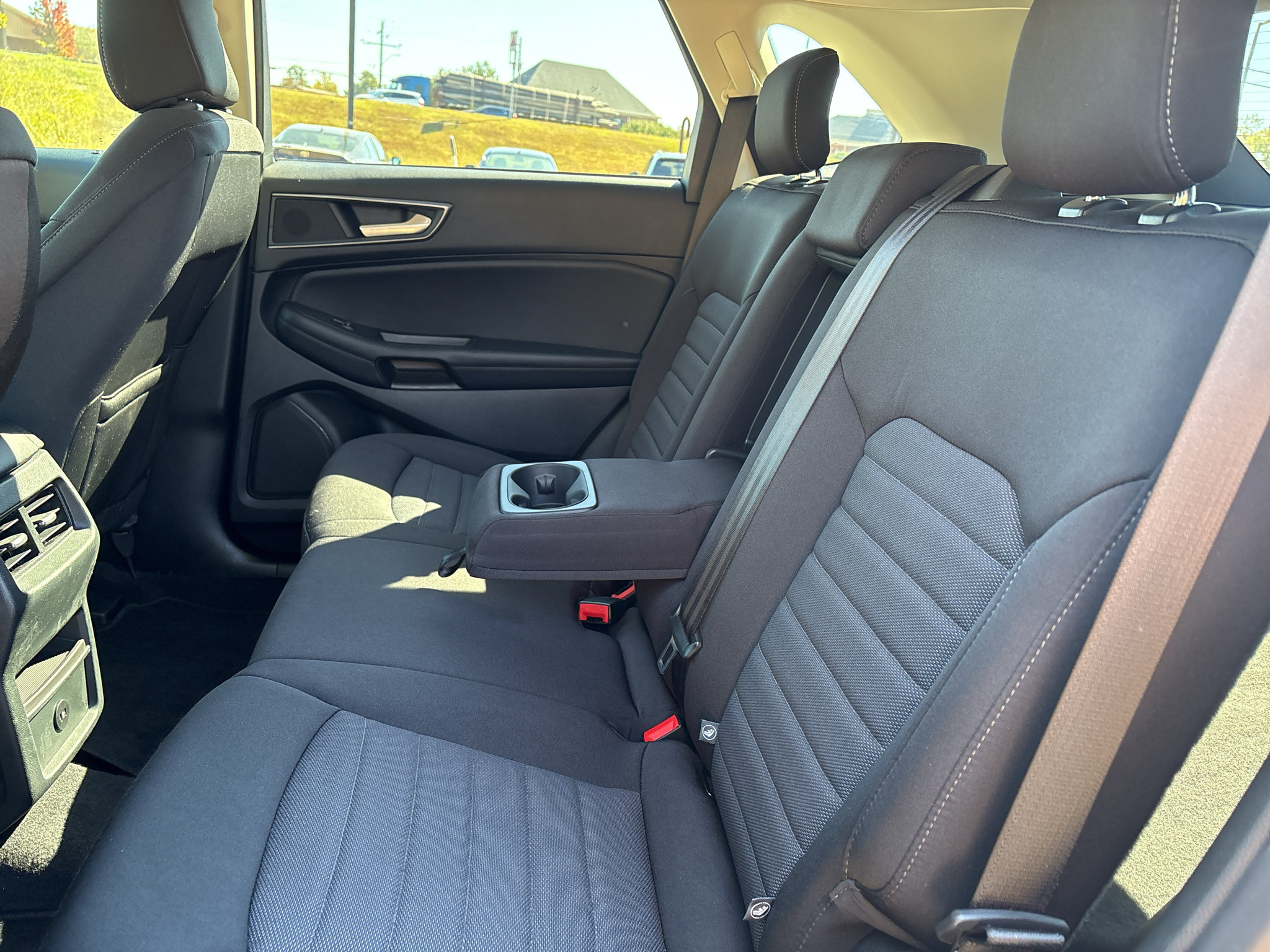 Used 2024 Ford Edge SE AWD/4WD image 15
