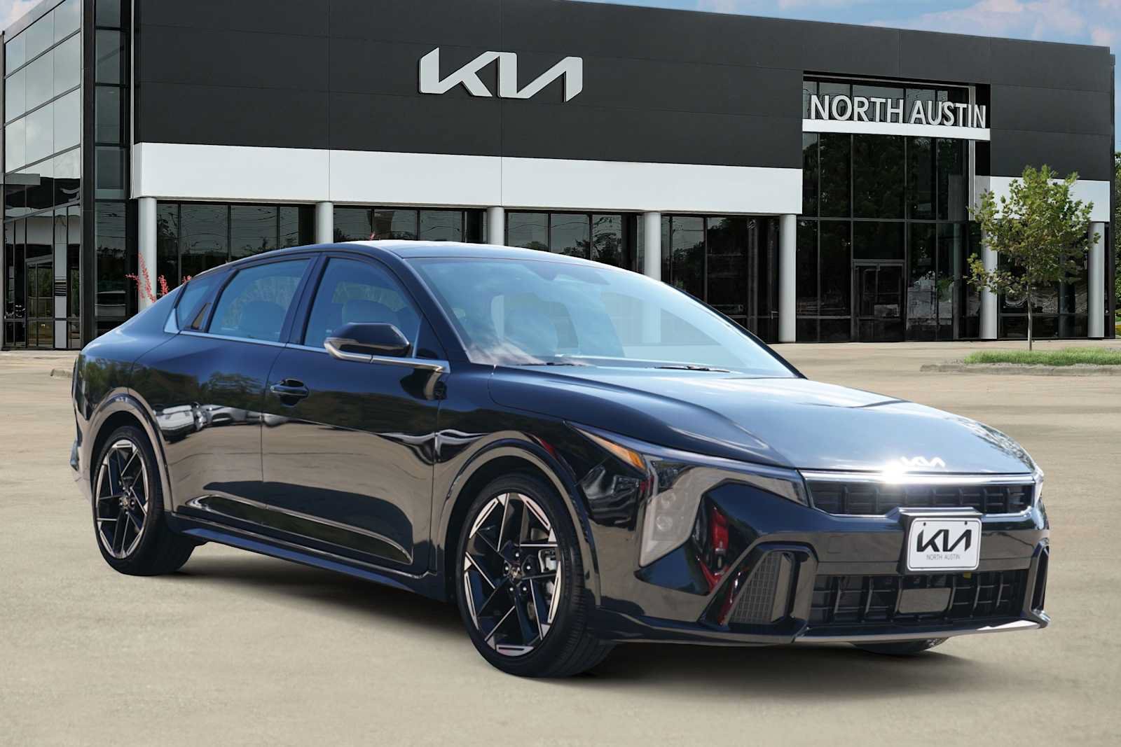 Certified 2025 Kia K4 GT-Line w/ GT-Line Premium Package FWD image 5