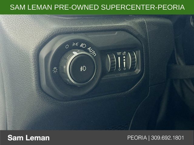 Used 2022 Jeep Wrangler Unlimited Sahara AWD/4WD image 10