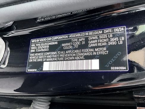 Used 2025 Volvo XC40 B5 Core w/ Protection Package Premier image 35