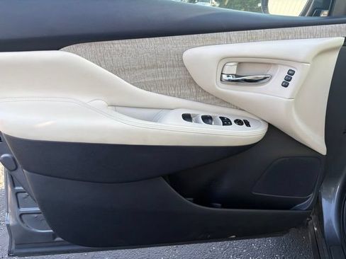 Used 2022 Nissan Murano SL w/ SL Moonroof Package AWD/4WD image 13