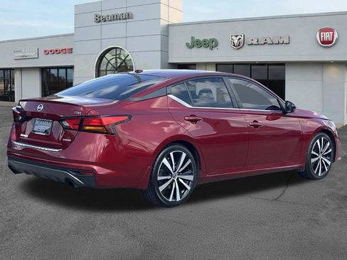 Used 2022 Nissan Altima 2.0 SR FWD image 7