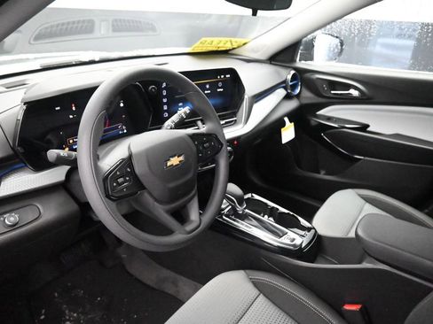 New 2026 Chevrolet Trax LT image 18