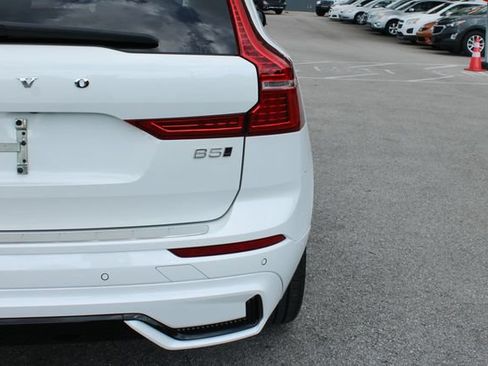 Used 2023 Volvo XC60 B5 Plus w/ Climate Package AWD/4WD image 44
