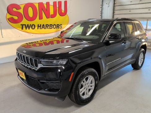 New 2025 Jeep Grand Cherokee Laredo w/ Luxury Tech Group I image 1