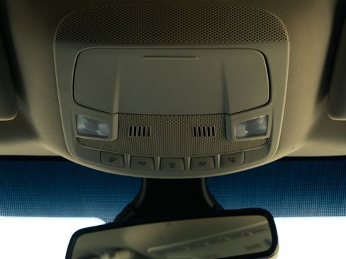 Used 2024 Ford Edge Titanium image 36