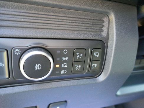 New 2026 Ford F550 4x4 Crew Cab image 18
