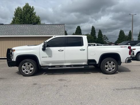 Used 2022 Chevrolet Silverado 2500 LTZ w/ LTZ Convenience Package AWD/4WD image 8