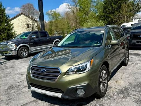 Used 2017 Subaru Outback 2.5i Touring image 3