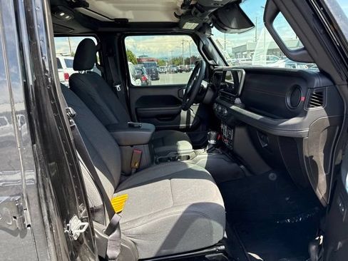 Used 2026 Jeep Gladiator Rubicon AWD/4WD image 9